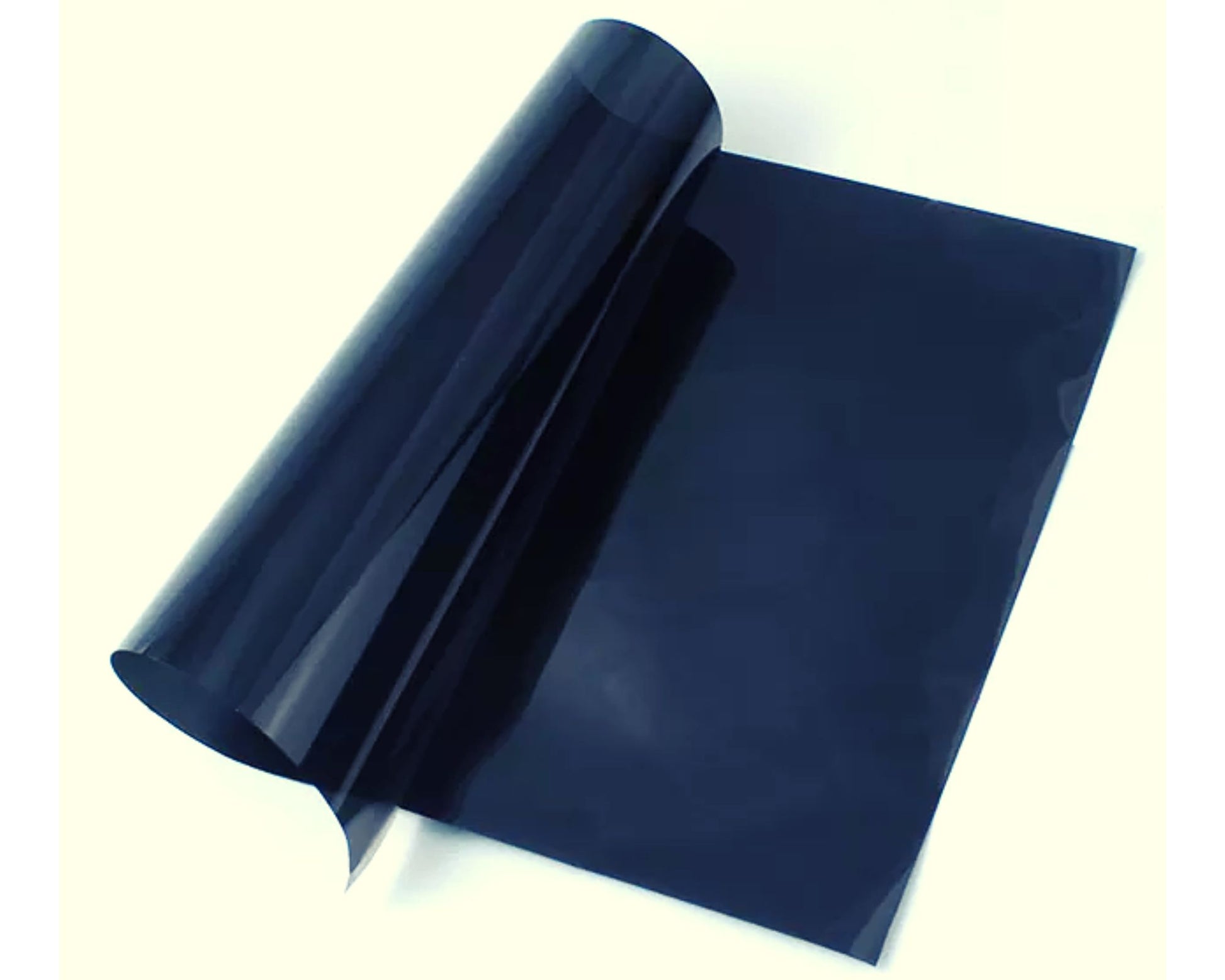 Kit bande de Film Solaire de 150x20 cm à poser sur pare-brise, Pare soleil couleur unie noire d'opacité 5% avec raclette de pose Incluse - STATION MANIA